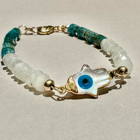 Mother of Pearl hand of Fatima 🪬 Hamsa Evil Eye 🧿 Bracelet - Picture 7 of 9